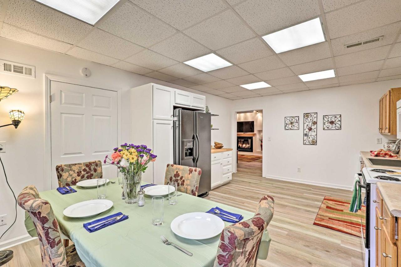 Asheville Mountain Getaway With Patio And Koi Pond! Ngoại thất bức ảnh